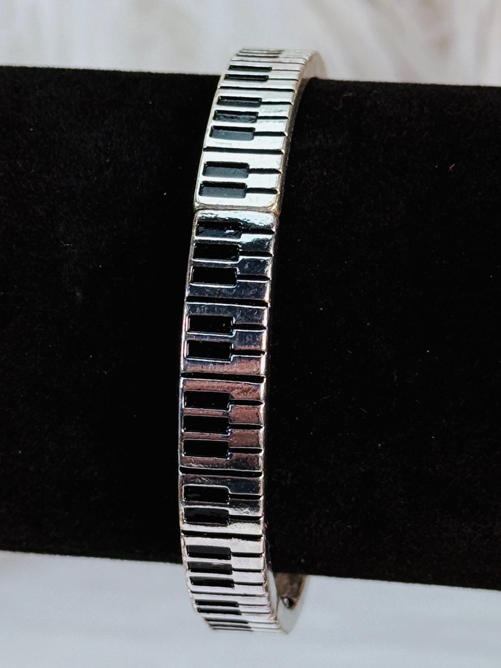 Piano Key Design Stretch Bracelet- Black & Silvertone